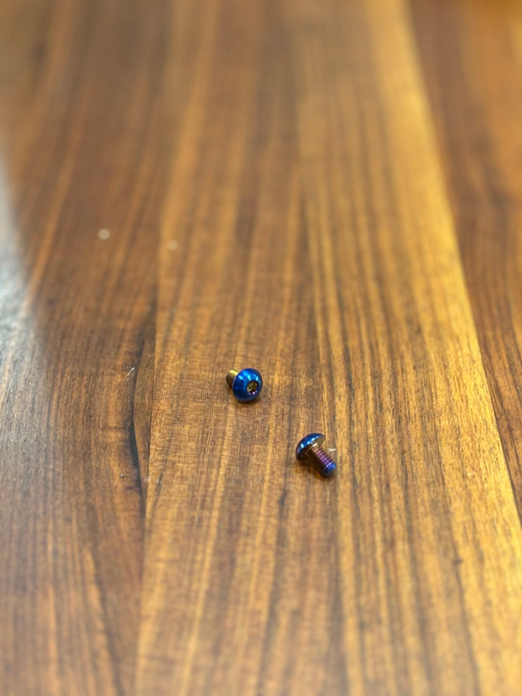 Tuttio Titanium Bolt Kit