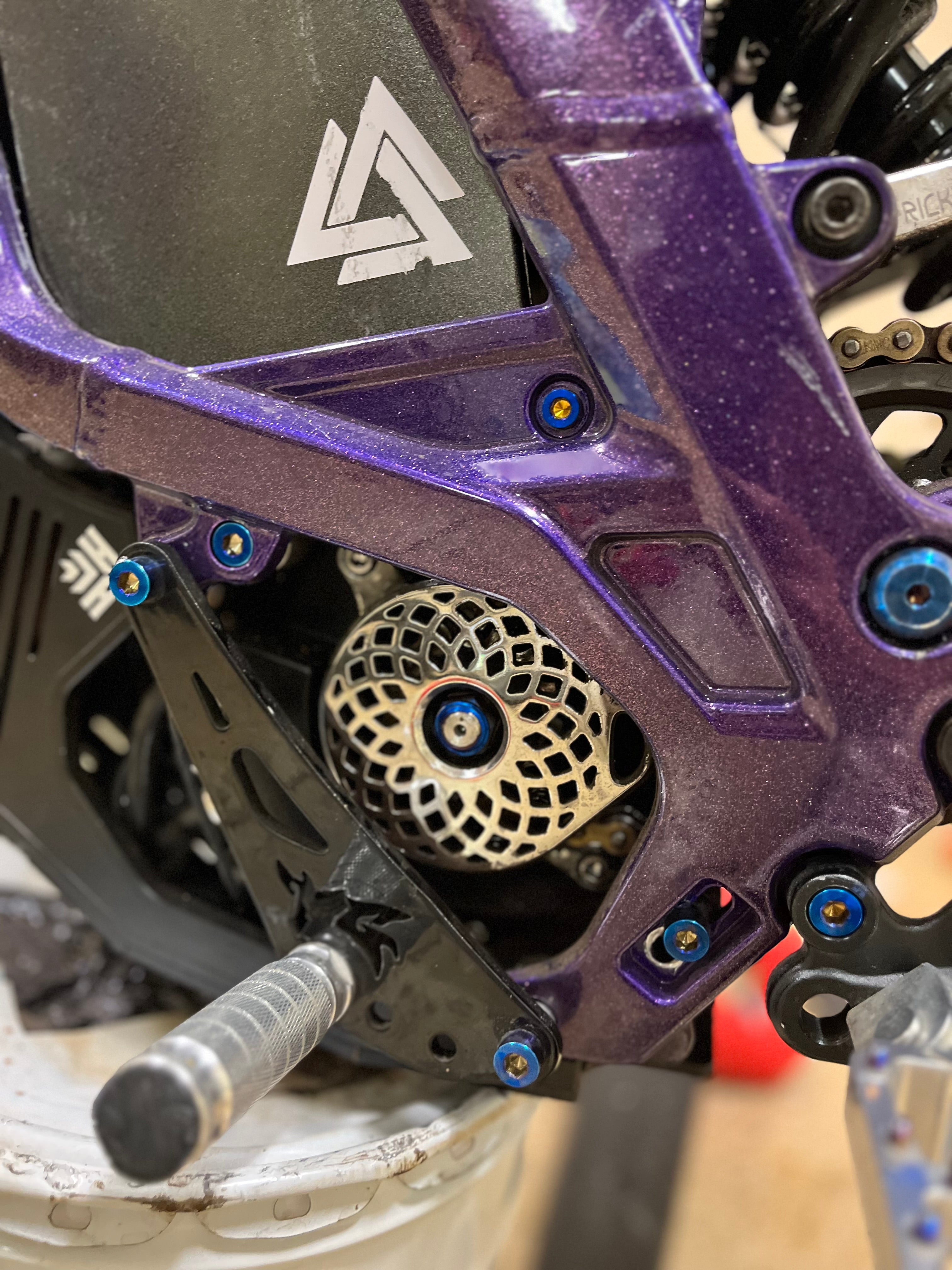 All Emoto Bash-guard Bolts (Set of 4)